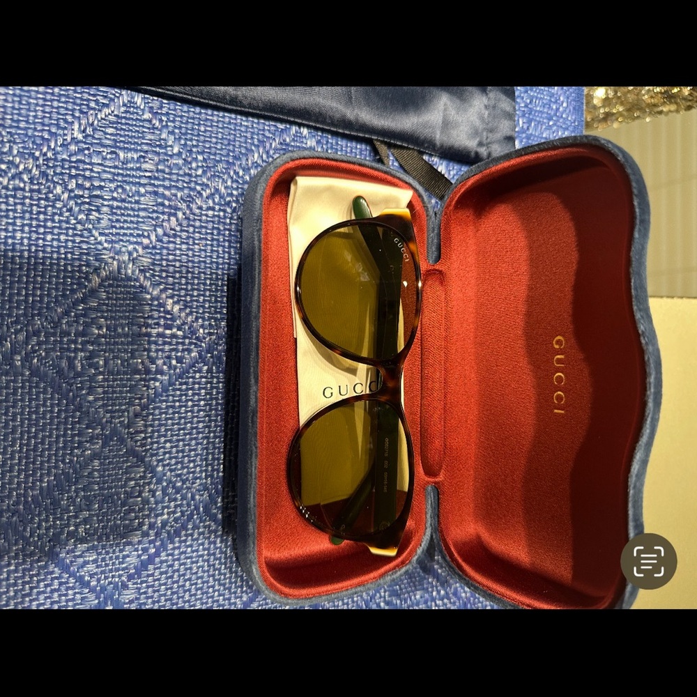 Gucci Red and Blue Sunglasses Case